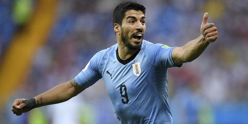 Luis Suarez Thi Đấu Cống Hiến Hết Mình Cho Đội Tuyển Uruguay